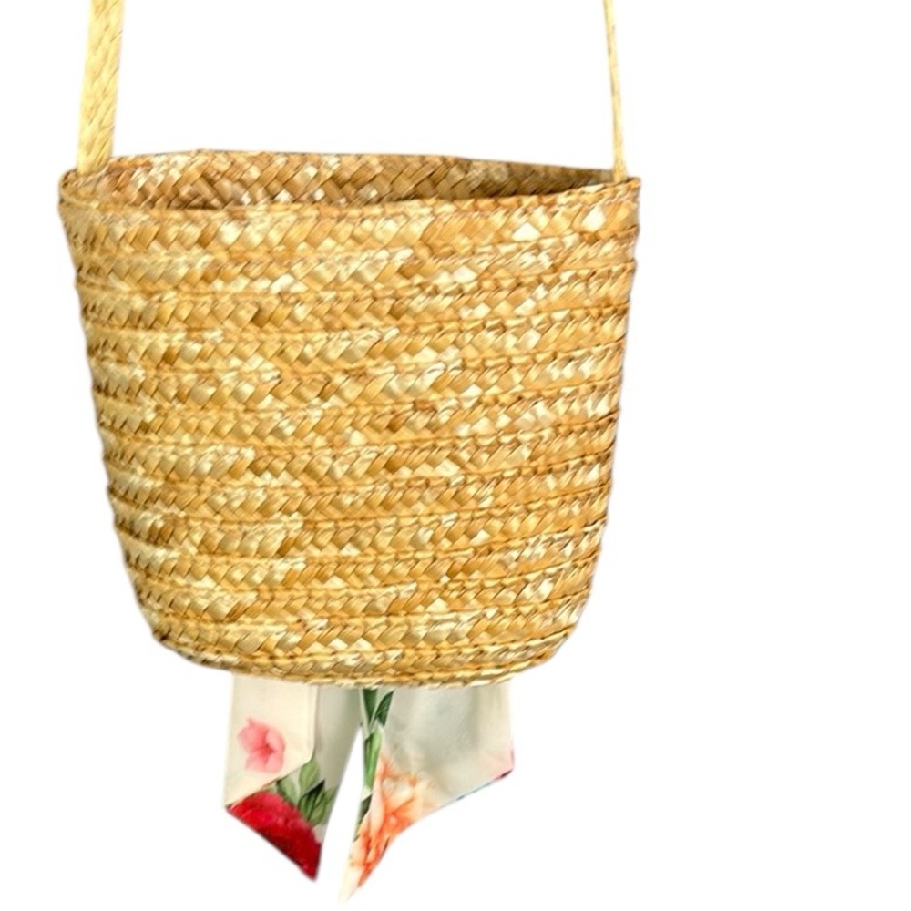 Floral Wheat Straw Crossbody Bag - Picture 6 of 9